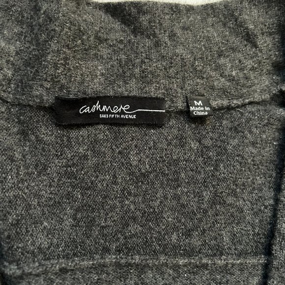 Saks Fifth avenue gray 100% cashmere crystal beaded Sweater open Cardigan size M - Picture 2 of 14